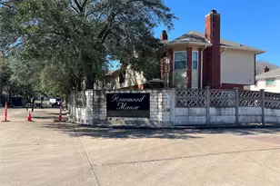 8310 Wild Rose St, Houston, TX 77083 - Photo 3