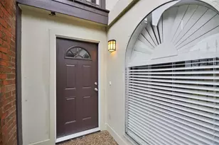 1326 Town Circle Circle, Baytown, TX 77520 - Photo 3