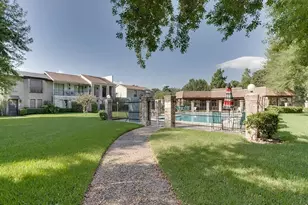 1326 Town Circle Circle, Baytown, TX 77520 - Photo 27