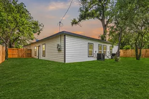 5941 Southlea St, Houston, TX 77033 - Photo 19