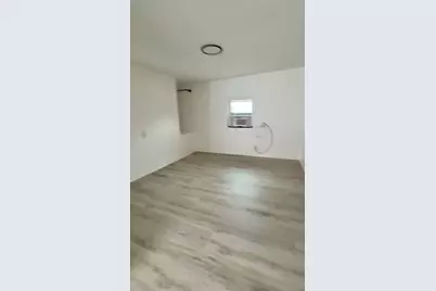 27 Norwood Street, Houston, TX 77011 - Photo 29