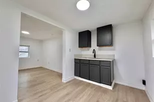 27 Norwood St, Houston, TX 77011 - Photo 27