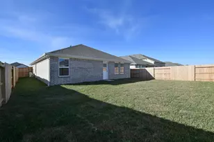 2823 Cedar Rock St, League City, TX 77573 - Photo 23