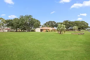182 Lakeview 2 Rd, El Campo, TX 77437 - Photo 3