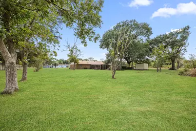 182 Lakeview 2 Road, El Campo, TX 77437 - Photo 25