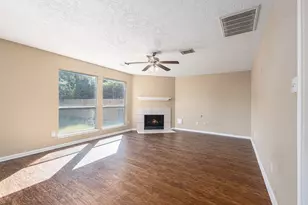 32035 Annice Ln, Pinehurst, TX 77362 - Photo 11