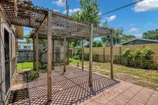 119 Barracuda Ave, Galveston, TX 77550 - Photo 31