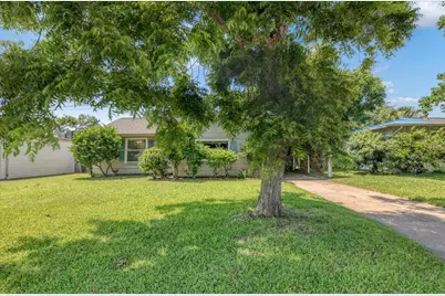 119 Barracuda Avenue, Galveston, TX 77550 - Photo 3