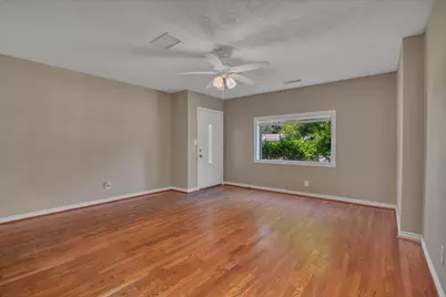119 Barracuda Avenue, Galveston, TX 77550 - Photo 5