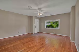 119 Barracuda Ave, Galveston, TX 77550 - Photo 5