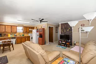 1546 Upton Ln, Brazoria, TX 77422 - Photo 7