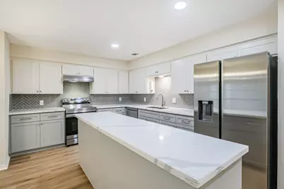 3362 Continental Drive, Missouri City, TX 77459 - Photo 19