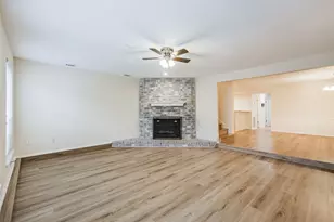 3362 Continental Dr, Missouri City, TX 77459 - Photo 3