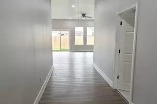 504 Center St, Richmond, TX 77469 - Photo 3