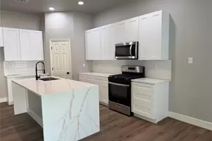 504 Center St, Richmond, TX 77469 - Photo 7