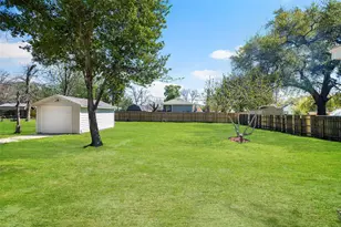 1405 Austin St, La Marque, TX 77568 - Photo 13