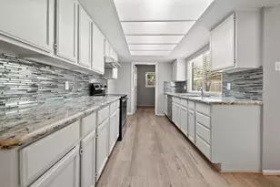 2130 Quail Valley E Dr, Missouri City, TX 77459 - Photo 11