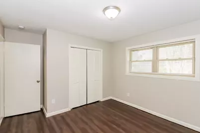 2104 Yorktown Court S, League City, TX 77573 - Photo 9