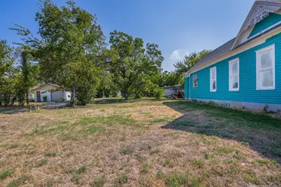 610 W Davis Street, Hearne, TX 77859 - Photo 7