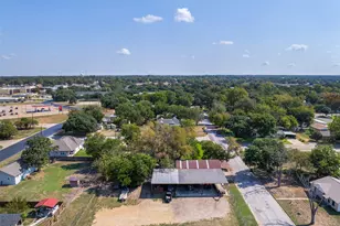 610 W Davis St, Hearne, TX 77859 - Photo 25