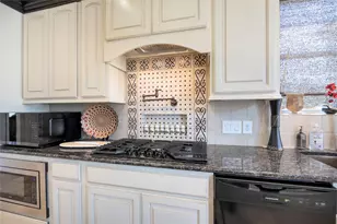 25207 Springwood Lake Dr, Katy, TX 77494 - Photo 19