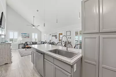 3819 Las Palmas Street, Galveston, TX 77554 - Photo 7