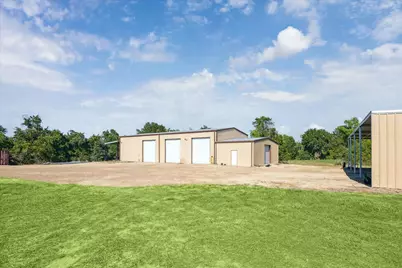 840 E Glenn Street, Bellville, TX 77418 - Photo 23