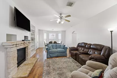 840 E Glenn Street, Bellville, TX 77418 - Photo 5