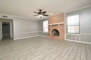 2711 Williamsburg Dr, Dickinson, TX 77539 - Photo 7