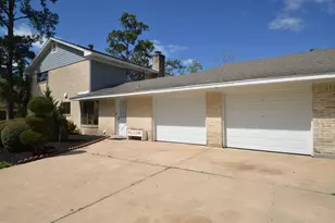 2711 Williamsburg Dr, Dickinson, TX 77539 - Photo 3