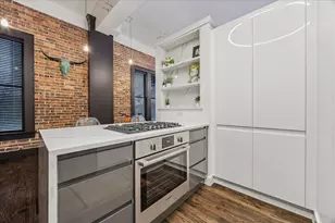 915 Franklin St, Houston, TX 77002 - Photo 9
