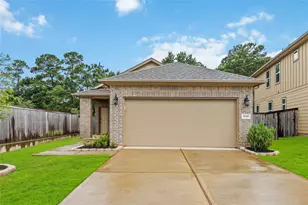 7047 Silverleaf Oak St, Conroe, TX 77304 - Photo 1