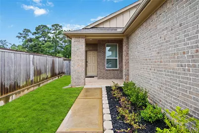 7047 Silverleaf Oak Street, Conroe, TX 77304 - Photo 3