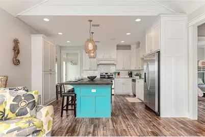 977 Clara Street, Crystal Beach, TX 77650 - Photo 11