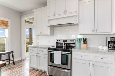 977 Clara Street, Crystal Beach, TX 77650 - Photo 13