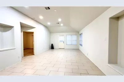 6818 Hampden Point Court, Houston, TX 77040 - Photo 7