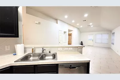 6818 Hampden Point Court, Houston, TX 77040 - Photo 3