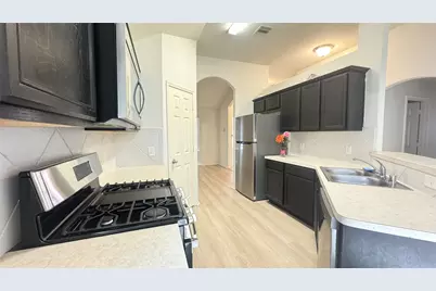 6818 Hampden Point Court, Houston, TX 77040 - Photo 5