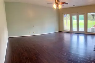 26 Cherry Hill Dr, Conroe, TX 77304 - Photo 13