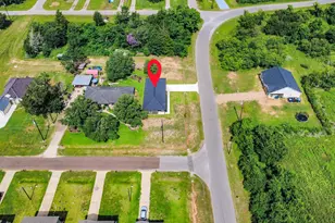 211 19th St, Hempstead, TX 77445 - Photo 31