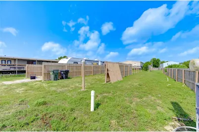 936 13th Street, Dickinson, TX 77539 - Photo 13