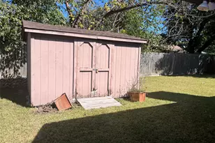 11702 Ensbrook Dr, Houston, TX 77099 - Photo 17