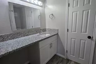 8351 Ariel St, Houston, TX 77074 - Photo 9