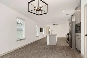 2909 Newington Ln, Houston, TX 77047 - Photo 9