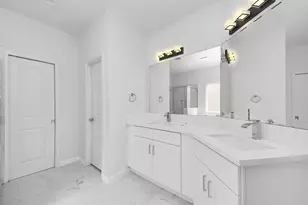 7902 Parnell St, Houston, TX 77051 - Photo 17