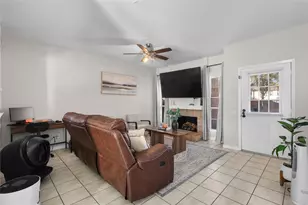 11710 Southlake Dr, Houston, TX 77077 - Photo 11