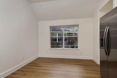 122 S Abram, The Woodlands, TX 77382 - Photo 9