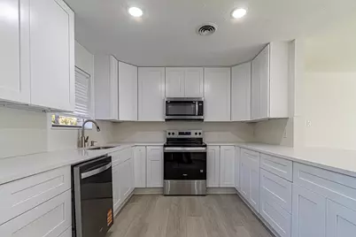 118 Milliken Drive, Livingston, TX 77351 - Photo 3