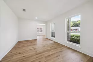 2723 Bernadette Ln, Houston, TX 77043 - Photo 7
