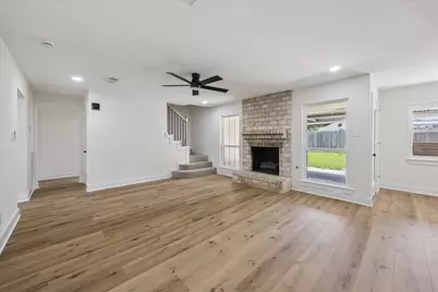 2723 Bernadette Lane, Houston, TX 77043 - Photo 9